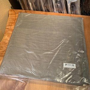 $250 NWT Ann Gish 100% Silk Pleated Decorative Pillow Sham 22"x18" Tarnish Grey